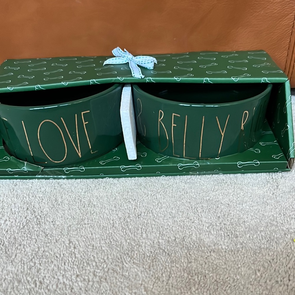 NIB Rae Dunn 6 inch pet bowls